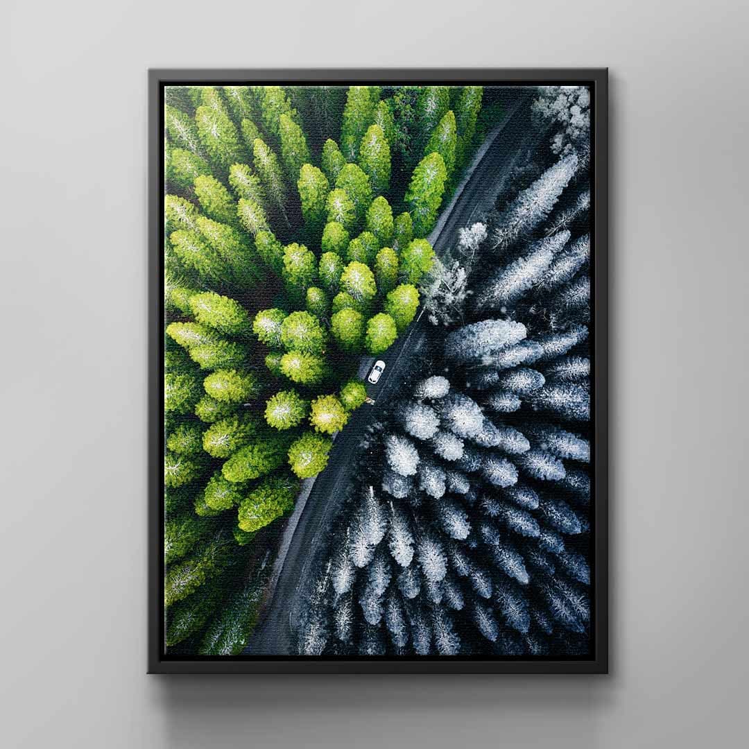 Tablou canvas pădure verde cu contrast argintiu – decor sufragerie